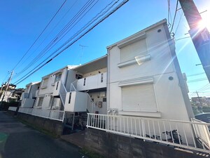 ファミール国立外観写真