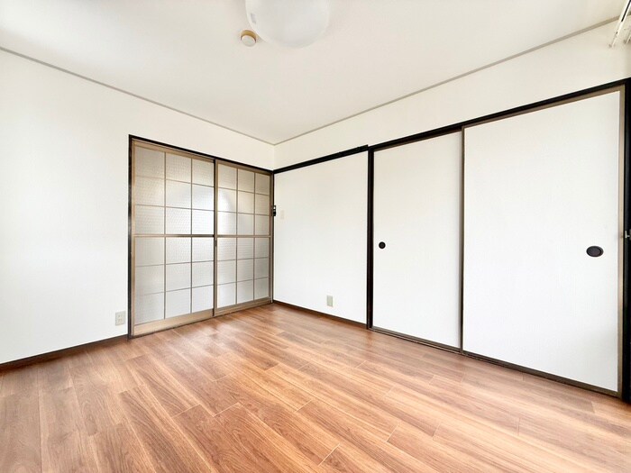 物件内観写真8　(居室)