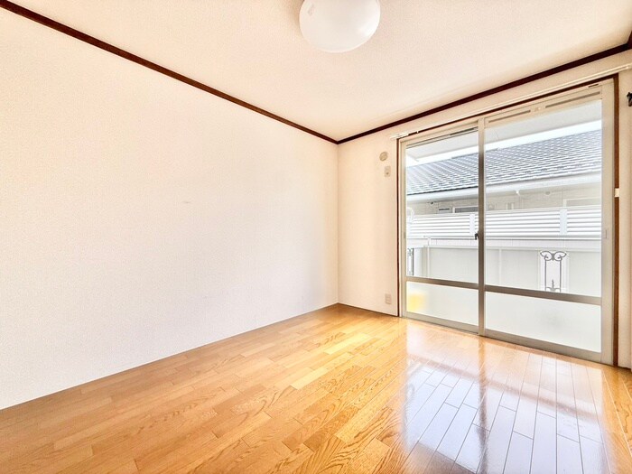 物件内観写真9　(居室)