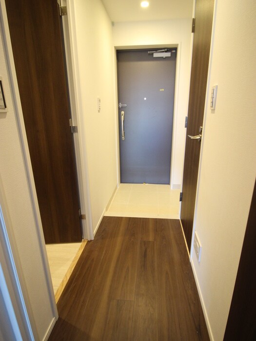 物件内観写真13　(廊下)
