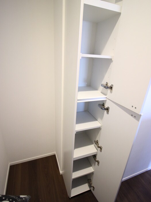 物件内観写真15　(収納)