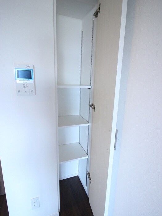 物件内観写真19　(収納)