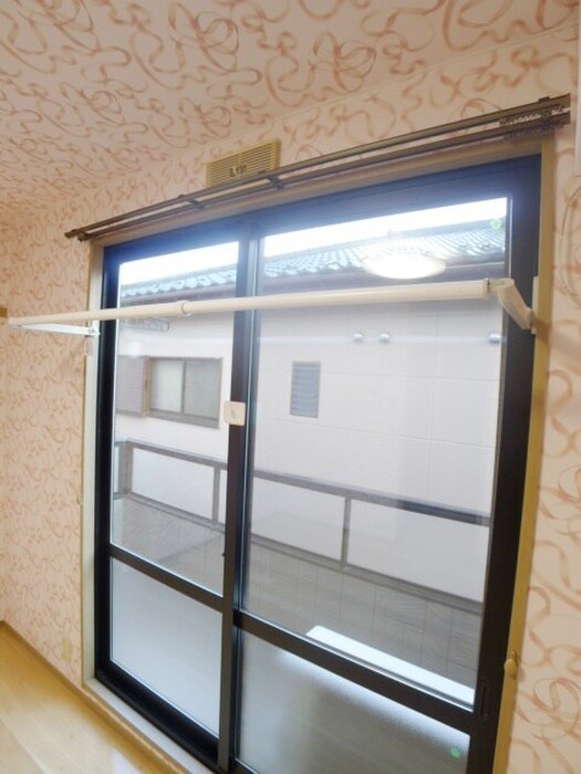 物件内観写真15　(室内からの展望)