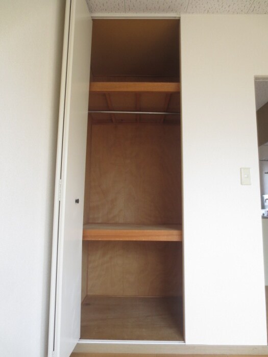 物件内観写真13　(収納)