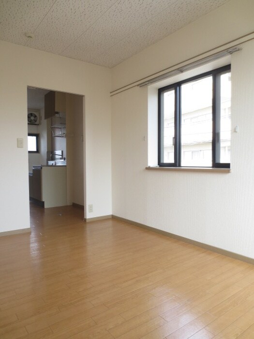 物件内観写真18　(居室)