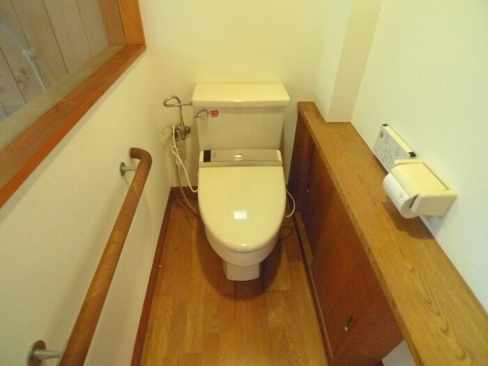 物件内観写真10　(トイレ)