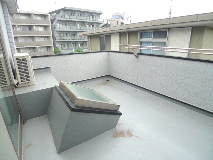 物件内観写真13　(室内からの展望)