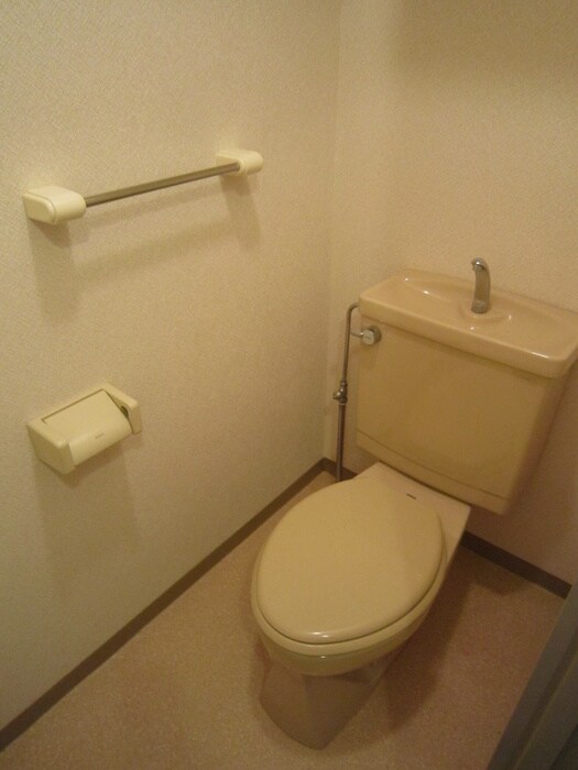 物件内観写真14　(トイレ)