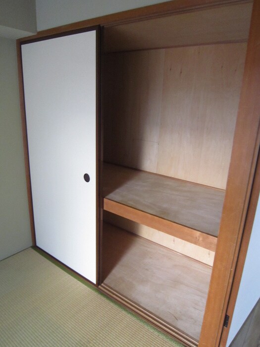 物件内観写真15　(収納)