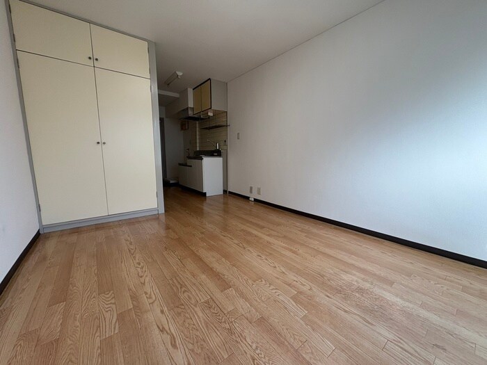 物件内観写真10　(居室)