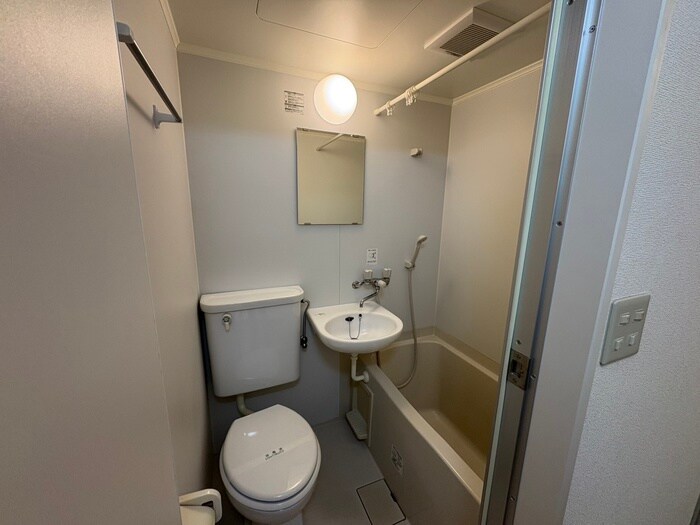 物件内観写真12　(バス／シャワールーム等)