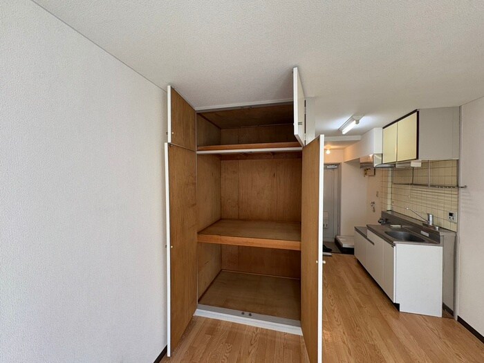 物件内観写真15　(収納)