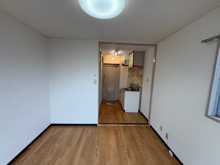 物件内観写真21　(居室)