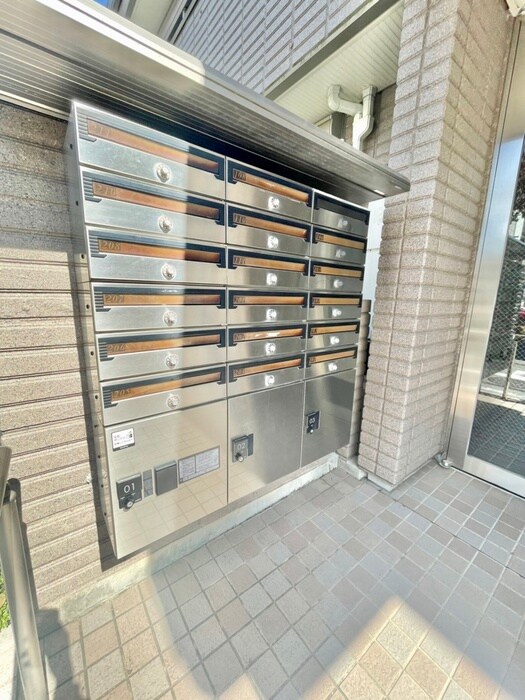 物件外観写真4　(建物設備)