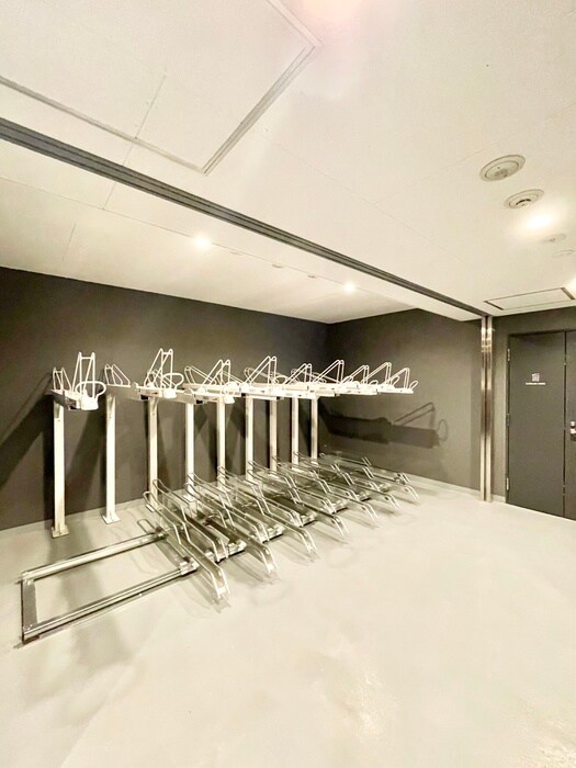 物件外観写真5　(駐輪場)