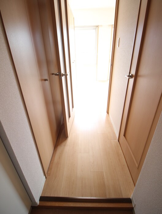 物件内観写真19　(廊下)