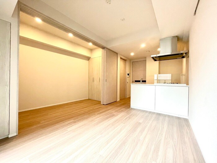 物件内観写真7　(室内からの展望)