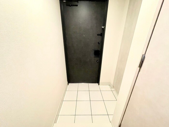 物件内観写真15　(玄関)