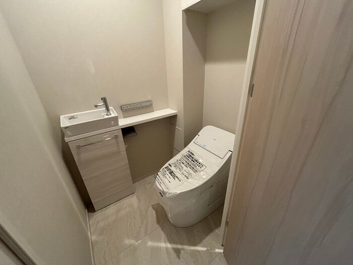 物件内観写真14　(トイレ)