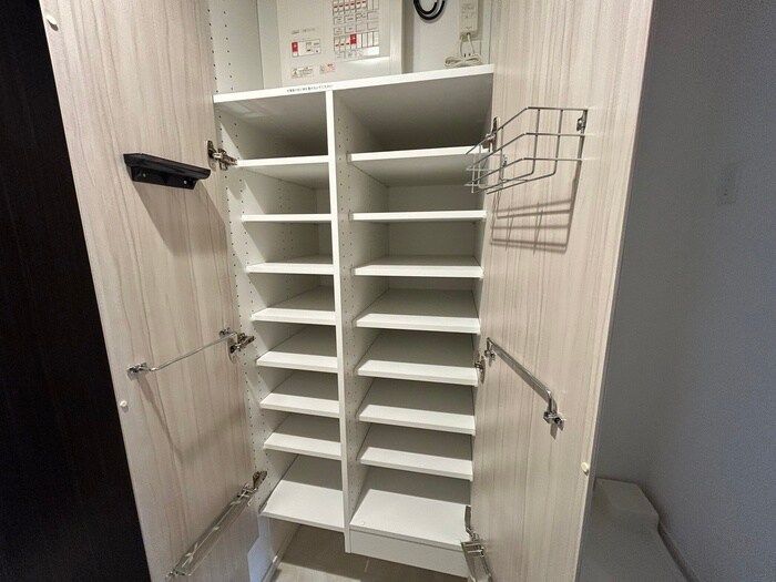 物件内観写真17　(靴箱)
