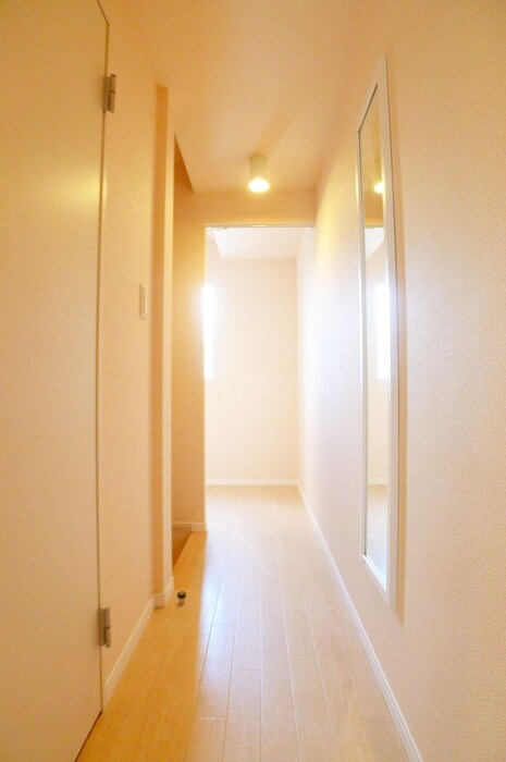 物件内観写真19　(廊下)
