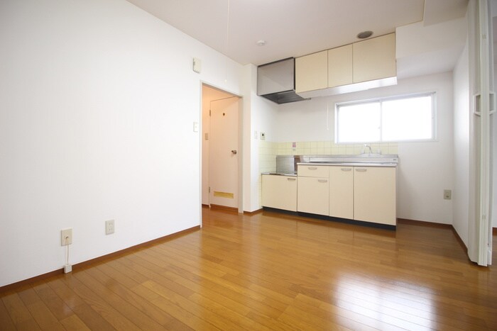 物件内観写真8　(居室)