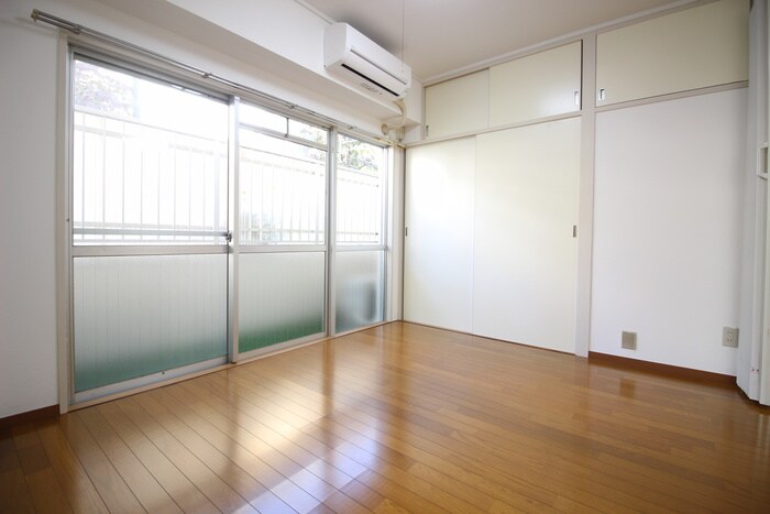 物件内観写真10　(居室)