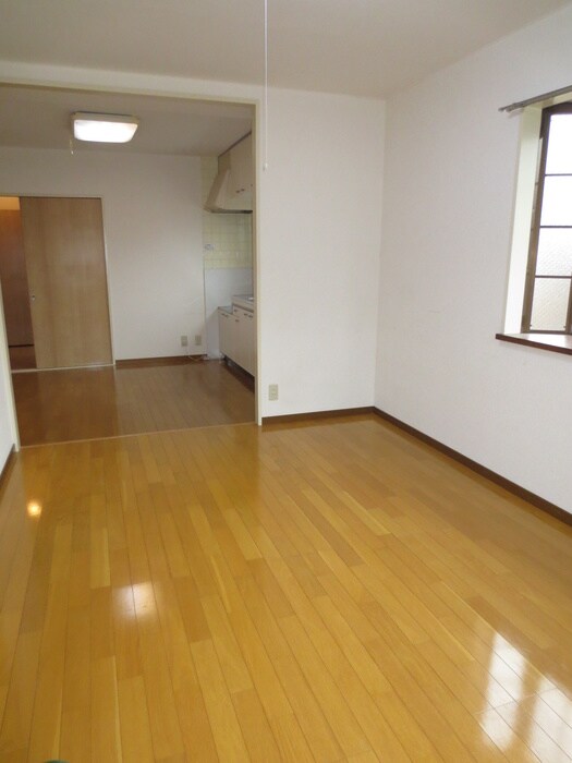 物件内観写真14　(廊下)