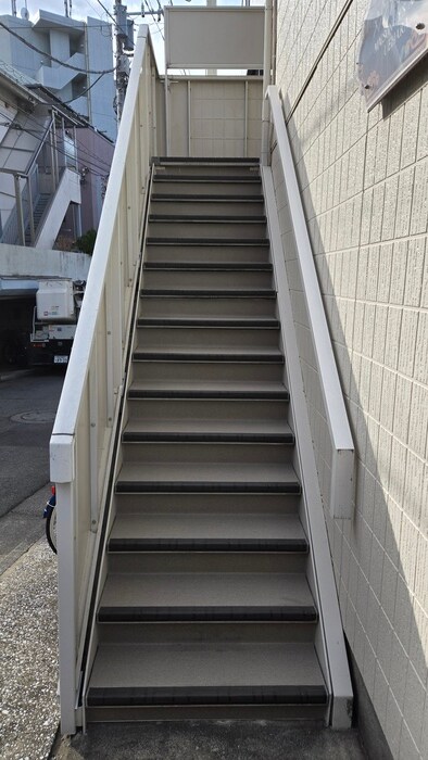 メゾンデザ－ル上原の外観写真