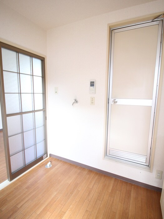 物件内観写真18　(廊下)