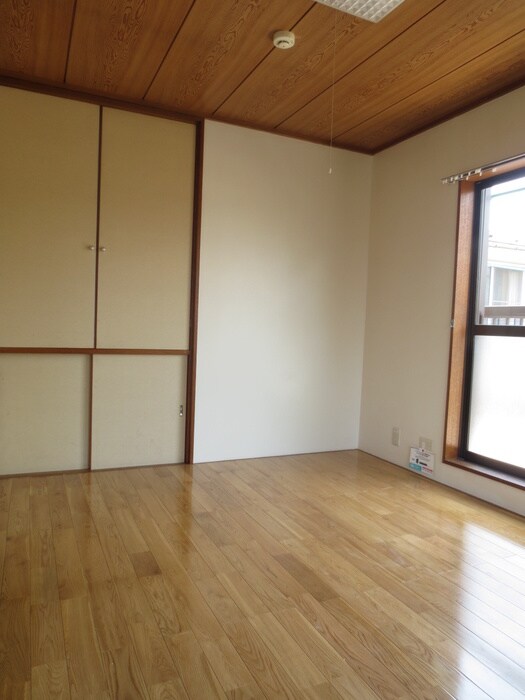 物件内観写真9　(居室)