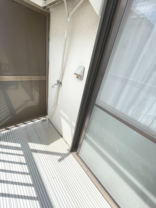 物件内観写真13　(洗濯機置場)