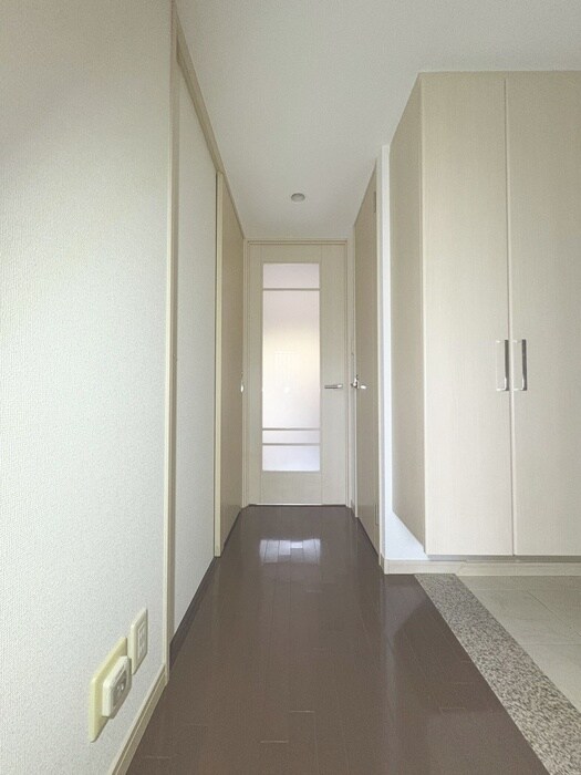物件内観写真15　(玄関)