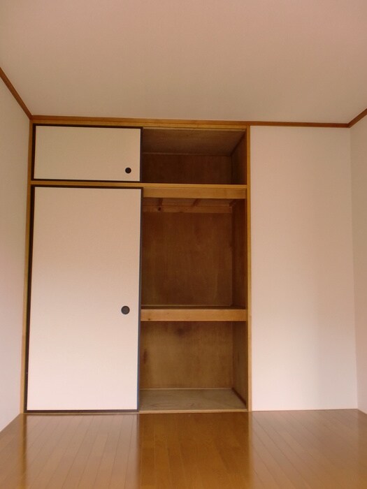 物件内観写真10　(収納)