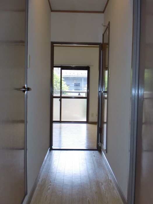 物件内観写真15　(廊下)