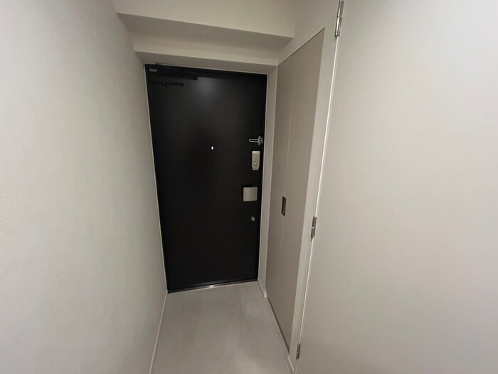 物件内観写真14　(玄関)