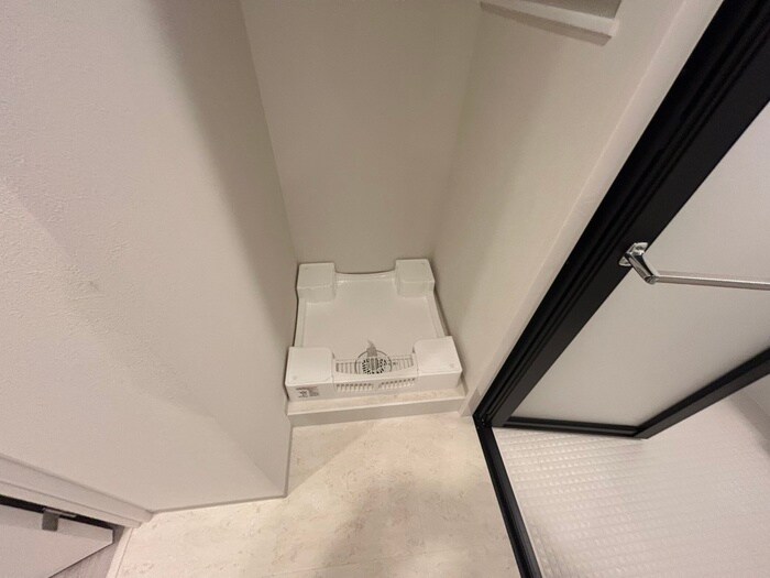 物件内観写真15　(洗濯機置場)