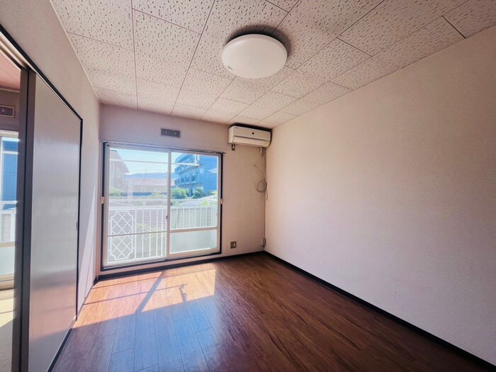 物件内観写真7　(居室)