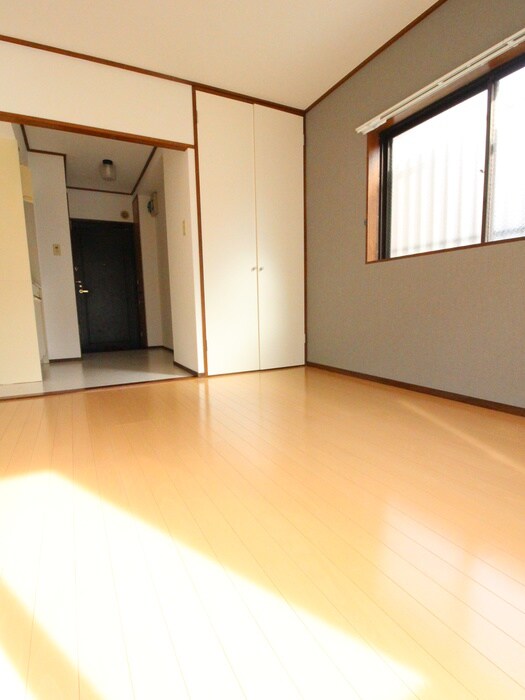 物件内観写真5　(居室)