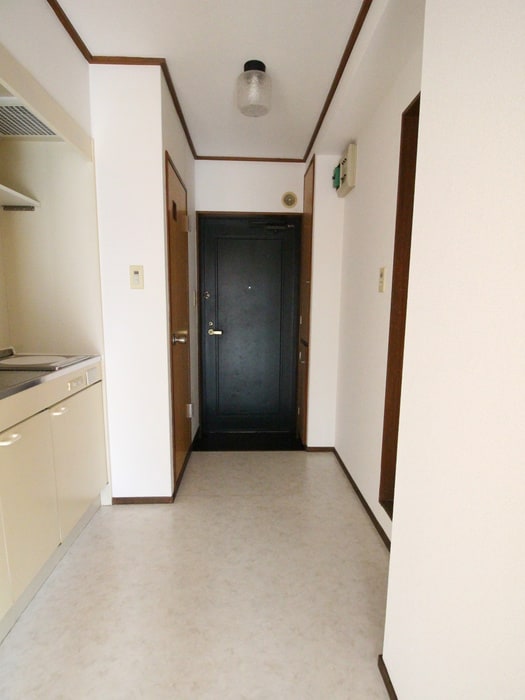 物件内観写真11　(廊下)