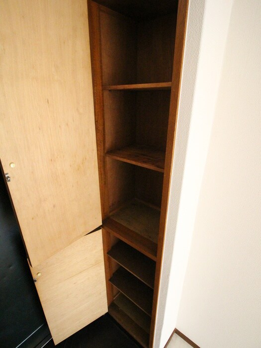 物件内観写真14　(靴箱)