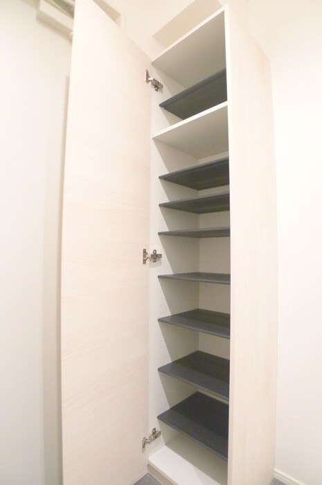 物件内観写真14　(靴箱)