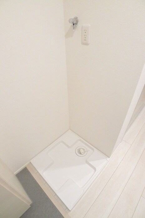 物件内観写真15　(洗濯機置場)