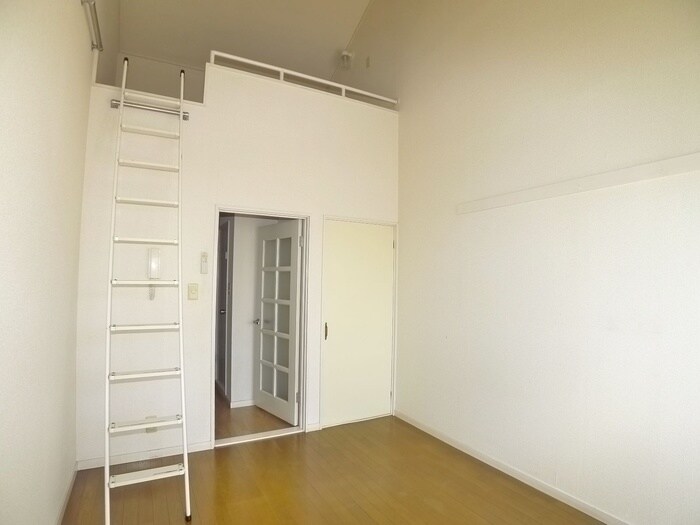 物件内観写真10　(居室)