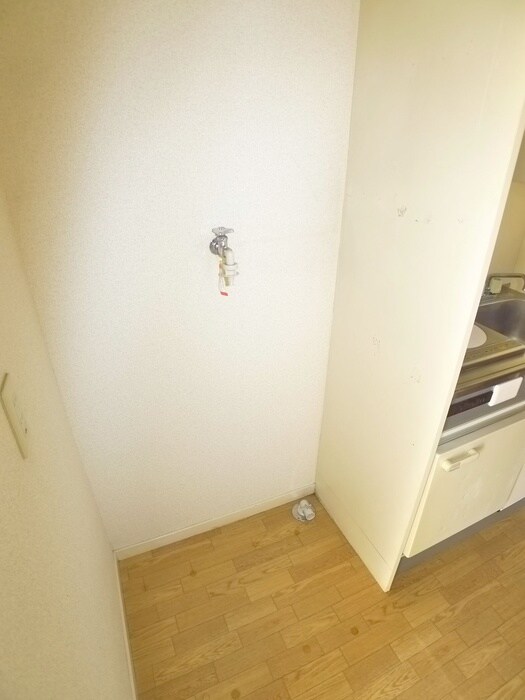 物件内観写真15　(洗濯機置場)