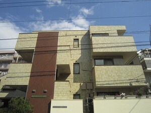 メゾンウエスト外観写真