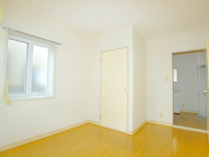 物件内観写真11　(居室)