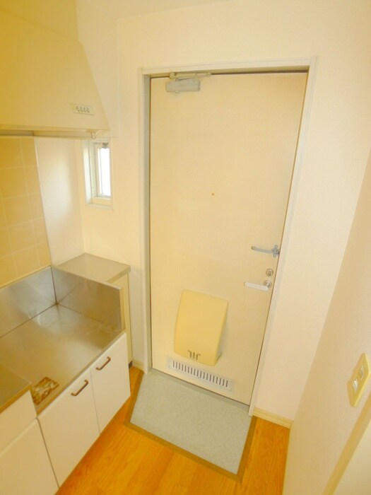 物件内観写真15　(玄関)