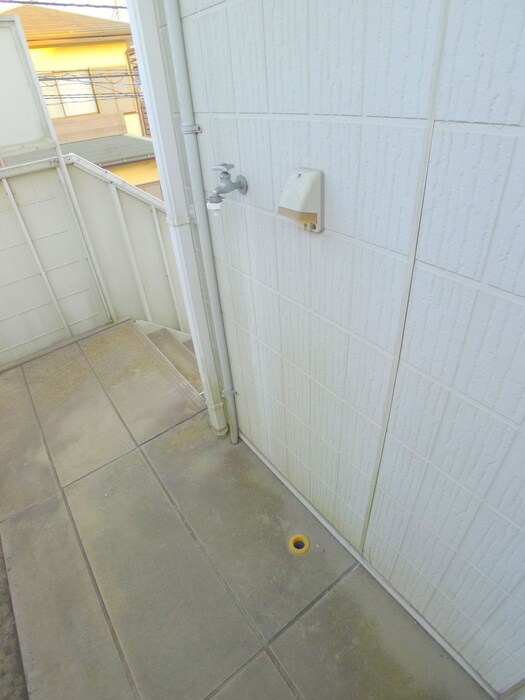 物件内観写真18　(洗濯機置場)