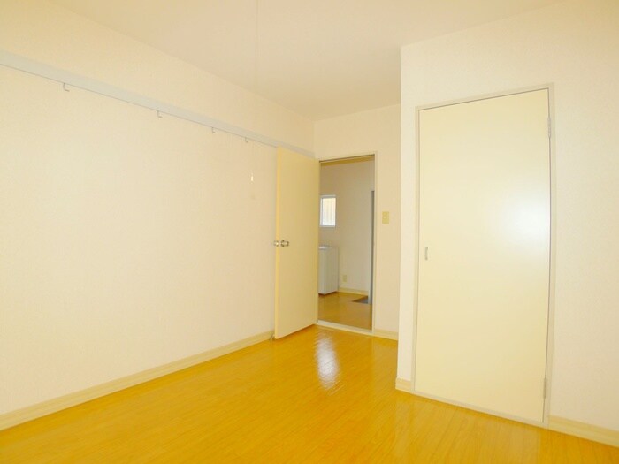 物件内観写真19　(居室)